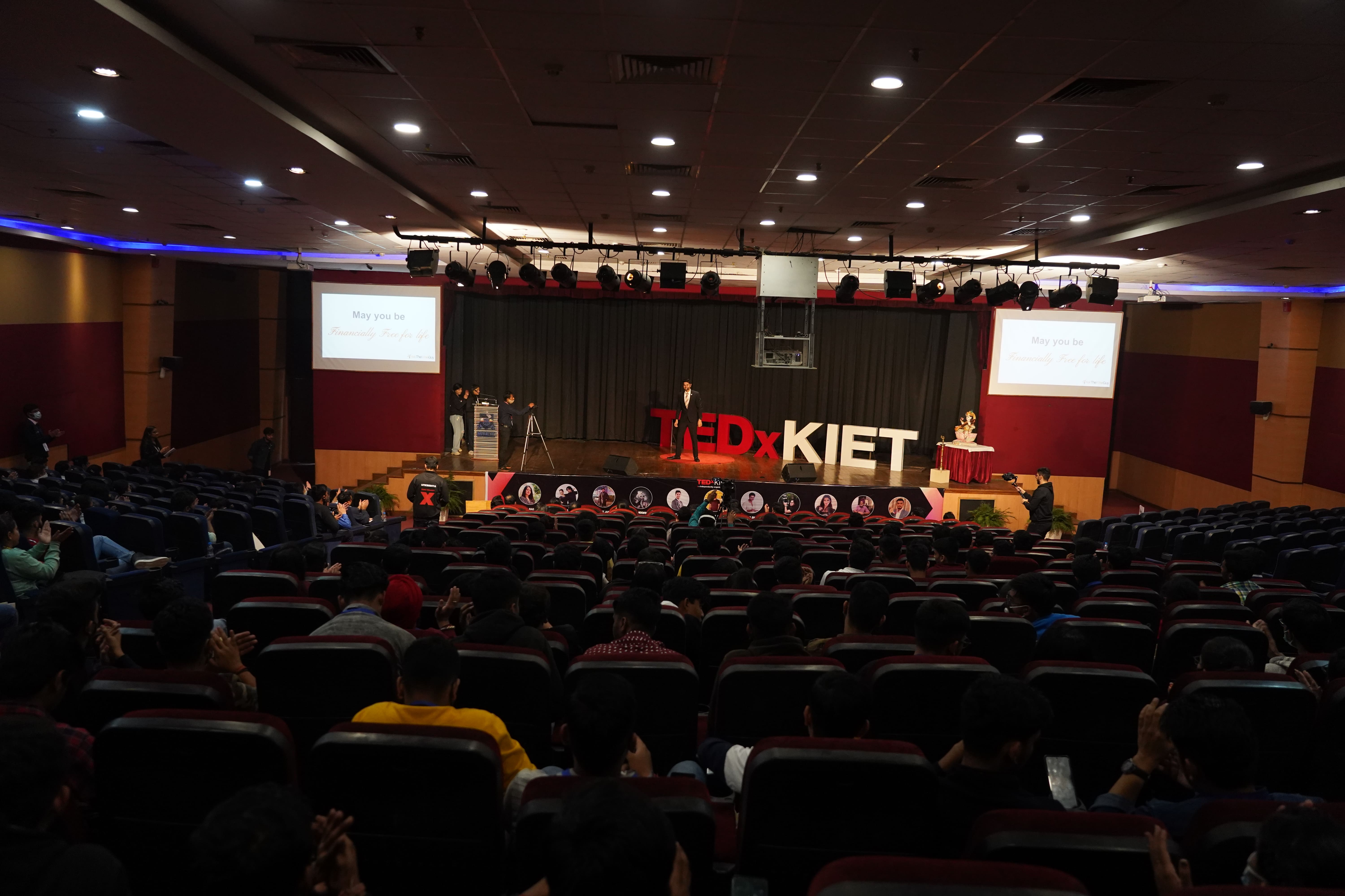 TEDxKIET 2021 event photo showcasing speakers and attendees